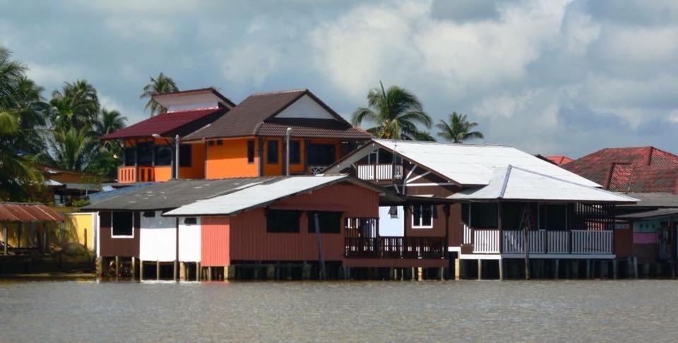 Maena Water Chalets Tumpat Buitenkant foto